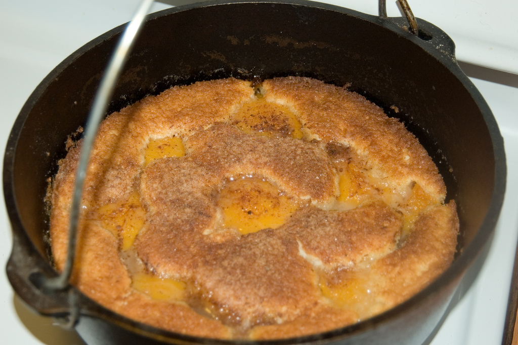 Dutch Oven Peach Cobbler – Simple Recipe